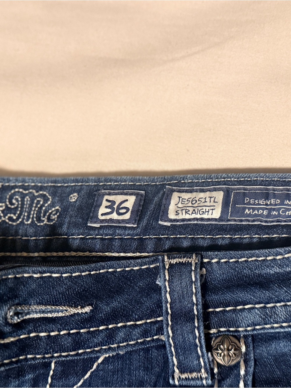 Miss Me Straight Leg Jeans - Style JE5651tl- size 36